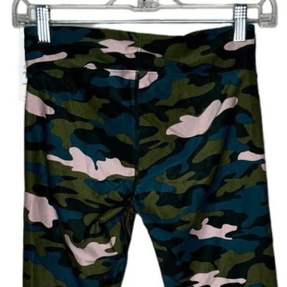 Calvin Klein Pants Women Small Green Pink Camo Crop Performance Gym Athleisure - Picture 3 of 7